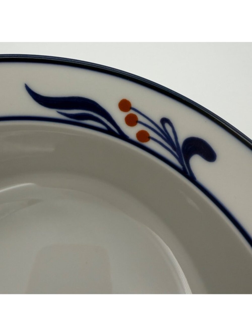 Dansk Bistro Maribo 8 Inch Round Vegetable Serving Bowl Blue Red Berry Japan Vtg - Picture 6 of 6